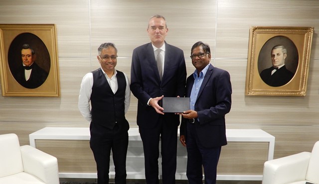 Visite d'adieu de l'Ambassadeur de France