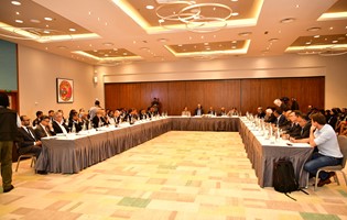 Interactive public-private sector Economic Dialogue