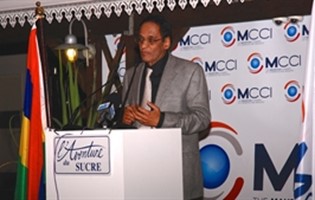 L'Honorable Vishnu Lutchmeenaraidoo: Message d'espoir au monde des affaires